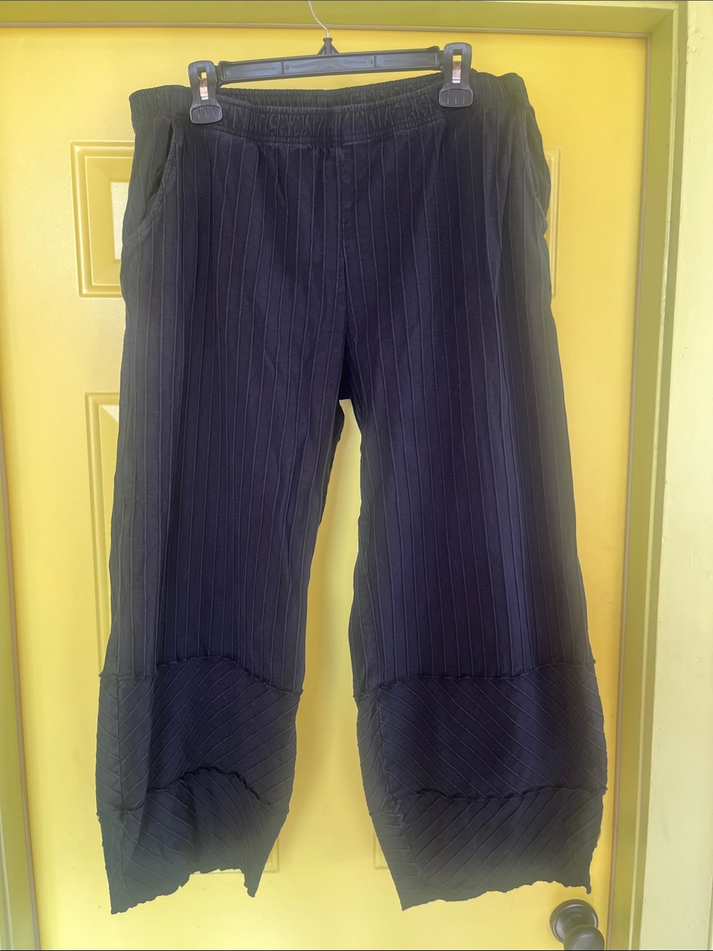 Women’s textured pull-on lounge pants
